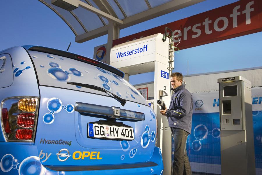  Opel HydroGen4 2008 года  (фото 3 из 12)